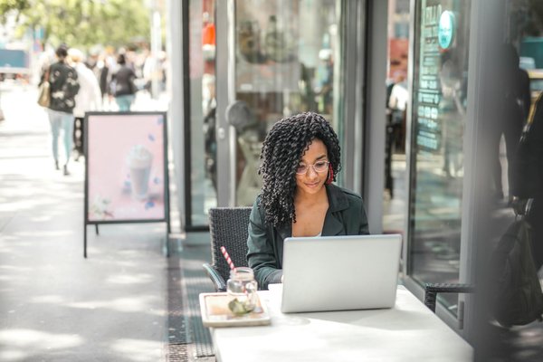 Revolutionizing integrity: the role of ai in detecting and preventing plagiarism in online content